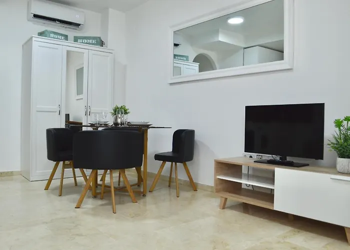 Apartamento Adriana. Centrico, A 50M De La Playa.